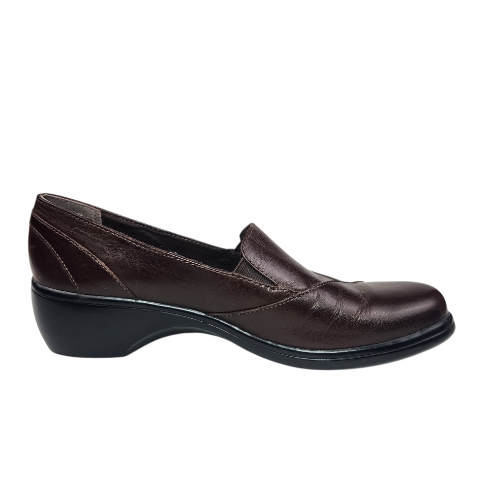 Clarks Women's 10M Brown Leather Slip-On Loafers Comfort Preppy Academia Casual - Picture 4 of 13